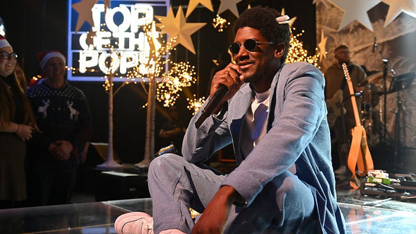 Labrinth performs on BBC's Top Of The Pops. Photo by BBC ONE, grooming by Lauraine Bailley